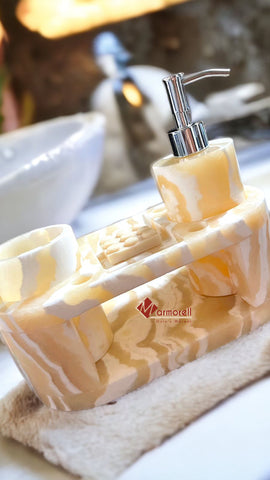 JUEGO DE BAÑO EN ONIX NATURAL OVAL 0050