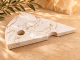 Tabla de quesos Brie | Mármol Beige Maya Natural — 20 × 25 cm