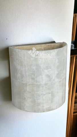 LAMPARA PARED ARBOTANTE. PIEDRA ONIX MOD: MEDIA CAÑA 20X20 CM