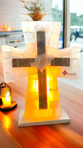 LÁMPARA CRUZ DE PIEDRA ONIX MOD: CRUZ 17 CM CON ESPÍRITU SANTO